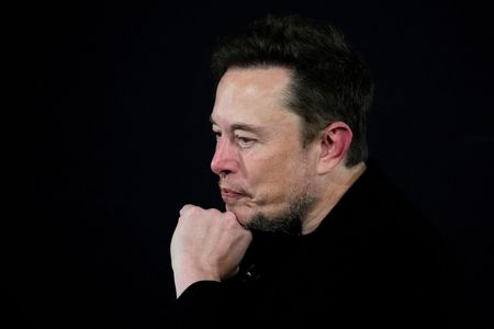 After Musk tirade, X faces prospect of more advertisers fleeing