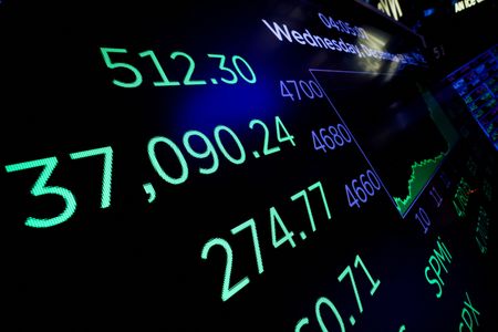 US bank stocks drop as Fed policymaker plays down rate-cut expectations