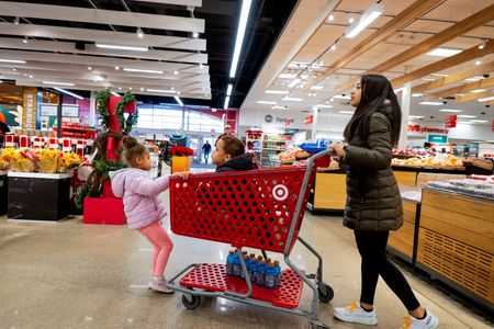 US inflation decelerating in boost to economy
