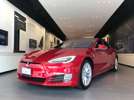 Tesla erases $80 billion in valuation after Musk’s sales warning