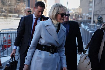 Trump is warned he may be ejected from Carroll trial
